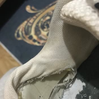 Pull And Bear Ayakkabı Parçalandı!