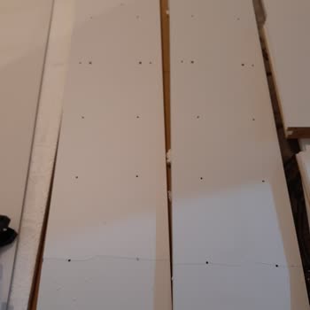 A101 Online Satıştan Alınan Tiamob Marka Hasarlı Çıkan 8 Raflı Dolap