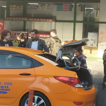 Taksiciler Odası Aştı Taksi Eşya Çok Bahanesiyle İkinci Taksiye Yönlendiriyor