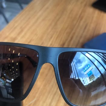 Emporio Armani Armani Güneş Gözlüğü Camları Deformasyonu