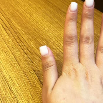 Unicorn Beauty Center'de Kötü Yapılan Tırnak!