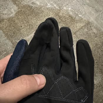 MotoPlus 2. Kez Kullandığım Ürün Yırtıldı.