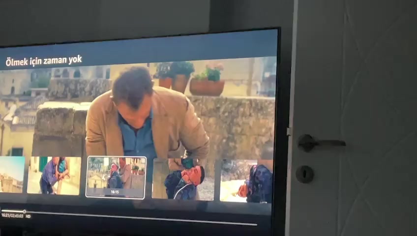 There Is Serious Confusion In Fast-moving Images On TCL 65c835 Miniled QLED TV video cover