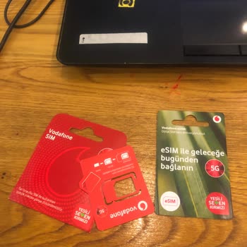 BTK (Bilgi Teknolojileri ve İletişim Kurumu) Vodafone Şubesinde Çalışan Kişinin Dikkatsizliği