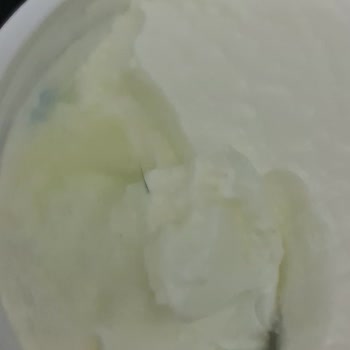 İçim Yoğurdun İçinden Kil Çıktı