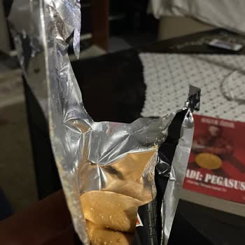 Ülker Biskrem Kakaolu Bisküvi İçinde Vişne Bulunması