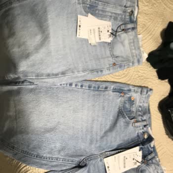 Stradivarius Bedenleri Farklı Sipariş Ettiğim Pantolonun Kusurlu Gönderilmesi!