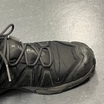 Salomon, Su Geçiren Botun Arkasında Durmuyor.