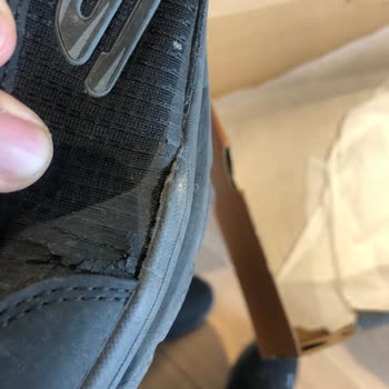 Skechers Marka Ayakkabılarım Kısa Sürede Kabarma Ve Açma Yaptı