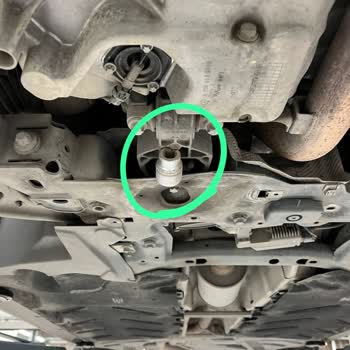 Mercedes-Benz Hatasının Arkasında Durmuyor