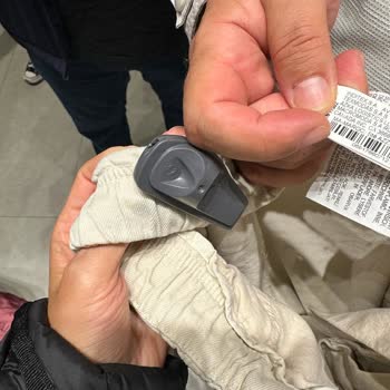 Zara Mall Off İstanbul Mağaza Yöneticisi Tutumu Ve İade Ürün