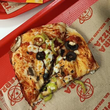 Sakarya Serdivan AVM Terra Pizza Patlıcanlı Pizza Yanıltması