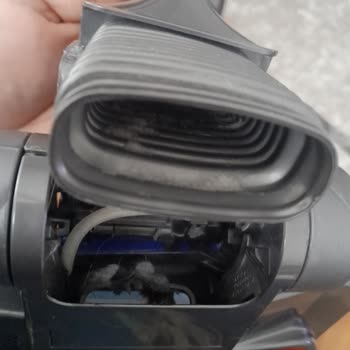 Dyson Süpürme Başlığı Kırılması