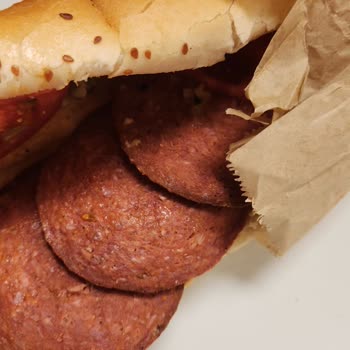 Köfteci Yusuf 'ta Eksik Ve Çiğ Sipariş