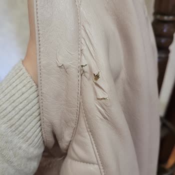 Guess Deri Montun Derisi Patladı