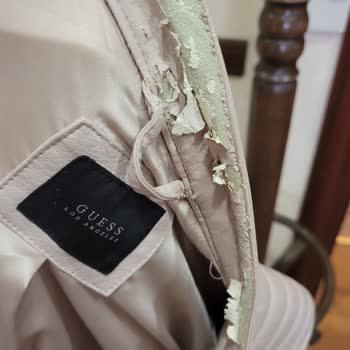 Guess Deri Montun Derisi Patladı