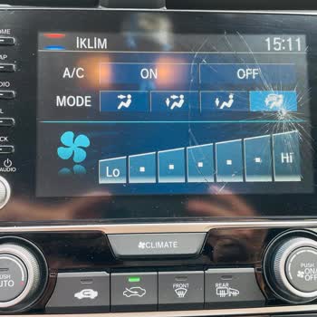 Honda Civic 2021 Multimedya Ekran Kırıldı