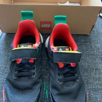 Adidas Lego Ayakkabı Bilek Kısmı Açılma