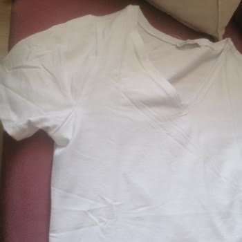 LCW Alarm Üzerinde Ürün Ve Çok Kırışık Özensiz Paketleme