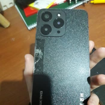 Hiking A43 Arka Kapağında Çatladı