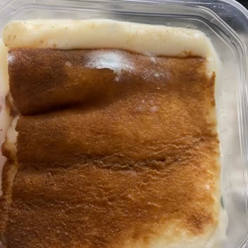 BİM Den Alınan Tatlıların Küflü Çıkması