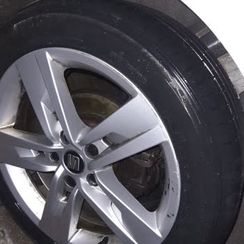 Euromaster İş Bilmeyen Eleman!