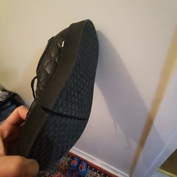 Tamer Tanca Ayakkabı Tabanı Çatlak