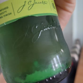 Carlsberg Luna İçerisinde Tortular Var