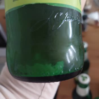 Carlsberg Luna İçerisinde Tortular Var