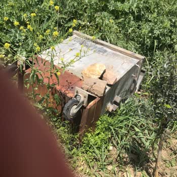 Torbalı Belediyesi Arazimize Atılmış Çöp Konteyneri Kaldırılmıyor