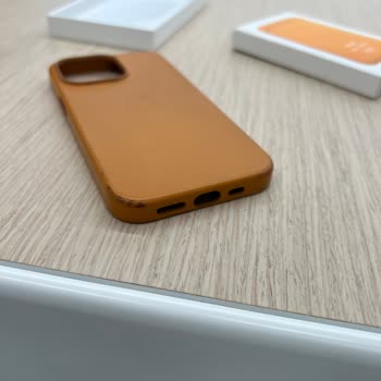 Apple Deri Kılıfta Yaşanan Kararmalar