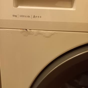 Beko Çamaşır Makinemiz Paslandı Ve Kabardı
