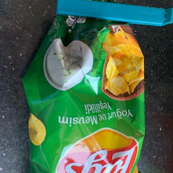 Lays Mevsim Yeşillikli Cipsten Böcek Çıktı
