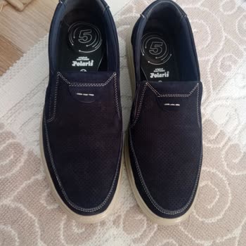 FLO'dan Aldığım Polaris 5 Nokta Ayakkabıda Dikiş Hatası Var