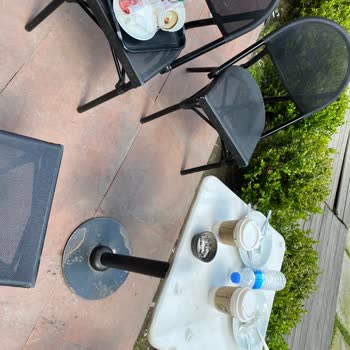 Starbucks Coffee Müşterileri Dilenci Konumuna Getiriyorlar