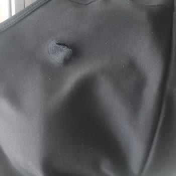 Novar Poliklinik Novar Atakent Şubesi Çalışanı Sporcu Sütyenimi Yaktı!