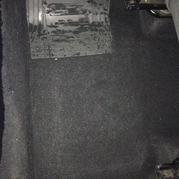 Ford Sağ Arka Koltuğun Altındaki Beyine Su Döküldü