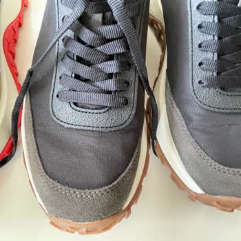 Camper Ayakkabıda Kısa Süreli Tek Kullanımda Lekelenme Ve İzler