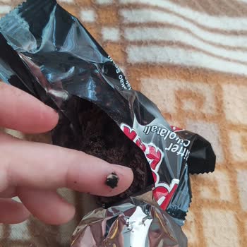 Eti Gıda Popkek İçinden Siyah Cisim Çıktı