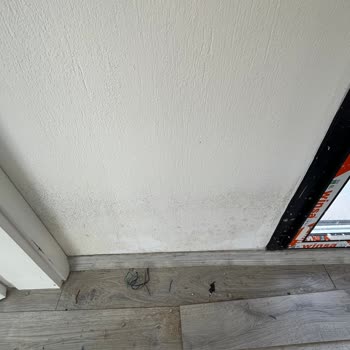 Winsa Bayisi İnşaatımızdaki Kapılarınız Nedeniyle Evimizde Su Baskınına Sebep Oldu