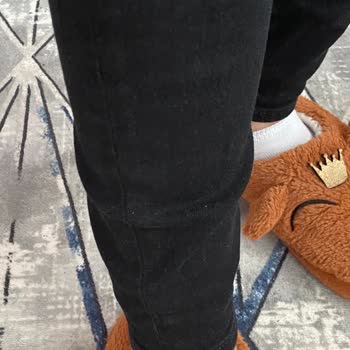 Mavi Pantolondaki Üretim Hatası