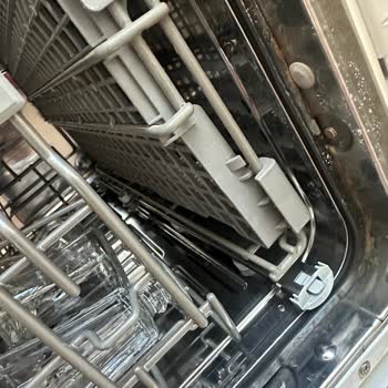 Samsung Bulaşık Makinemin İçi Paslandı