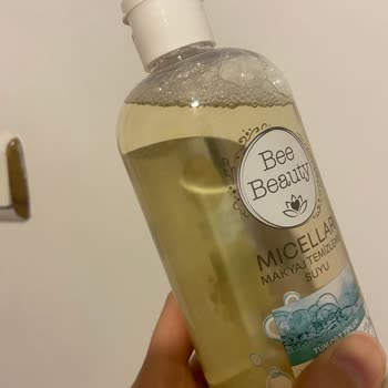 Bee Beauty Makyaj Temizleme Suyu Renk Değişimi