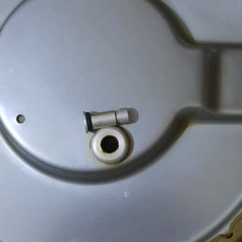 Emsan Mutfak Düdüklünün Düdük Kısmındaki Parça Düşüyor