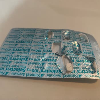 Sanovel İlaç İlaç Tabletinin İçinden Kıl Çıktı