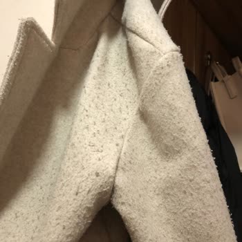 Bershka Eskişehir Espark Şubesinden Aldığım Kabanın Kalitesi Çok Kötü