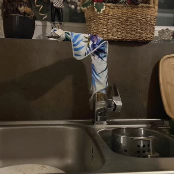 Vitra Sürekli Patlayan Musluk