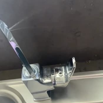 Vitra Sürekli Patlayan Musluk