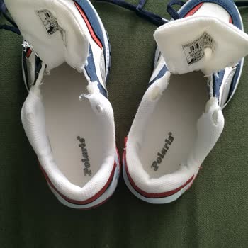 Polaris Çocuk Ayakkabısı İki Haftada Fileleri Yırtılmaya Başladı