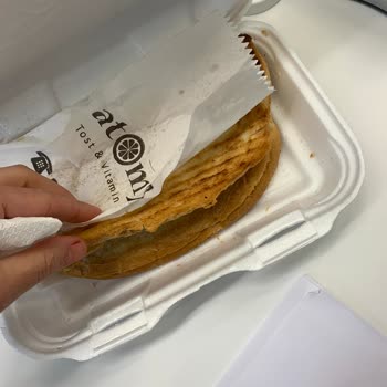 Atomx Tost & Vitamin Çürük Meyve Suyu Ve Tost!